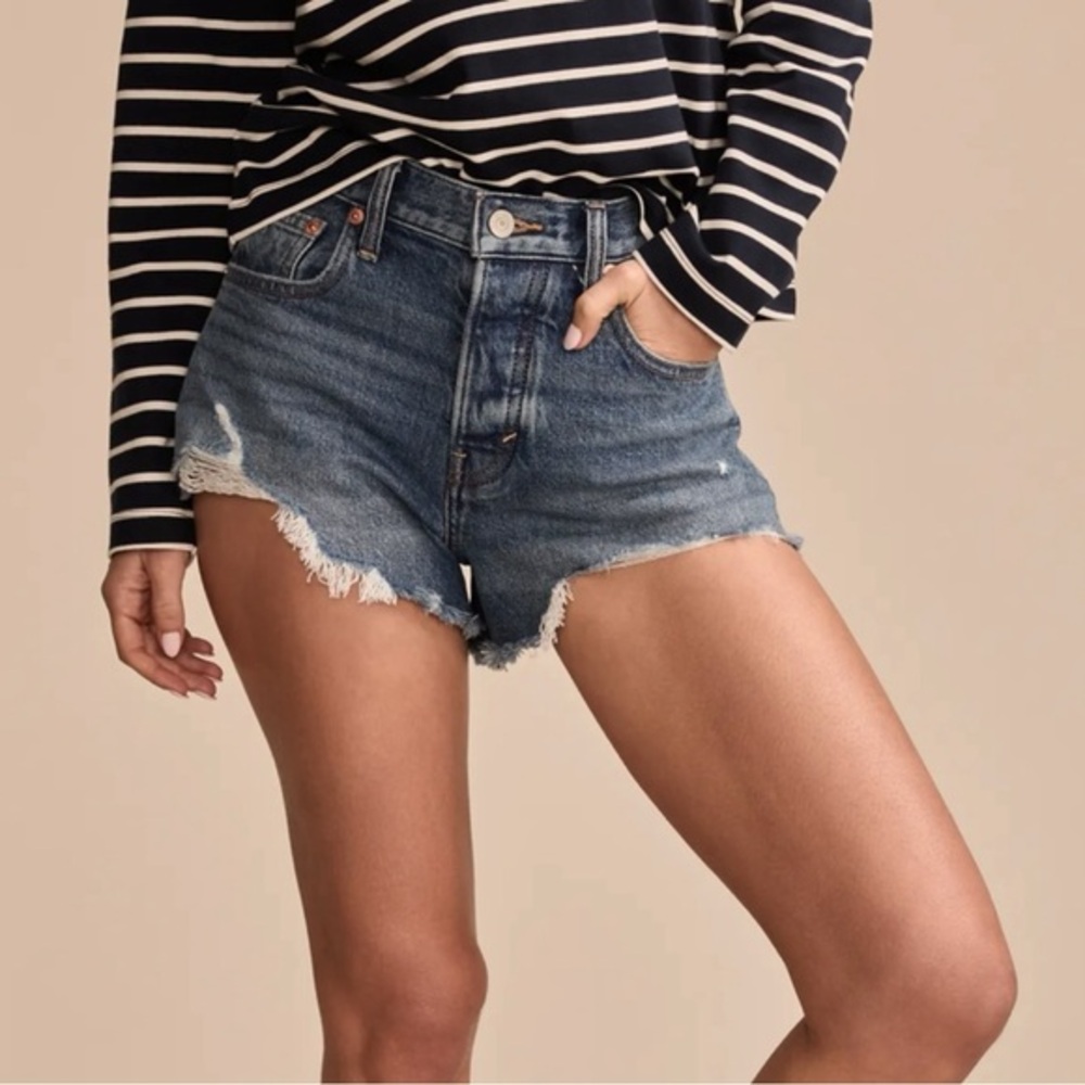 Lucky‎ Brand high rise mom shorts distressed raw hem 8/29